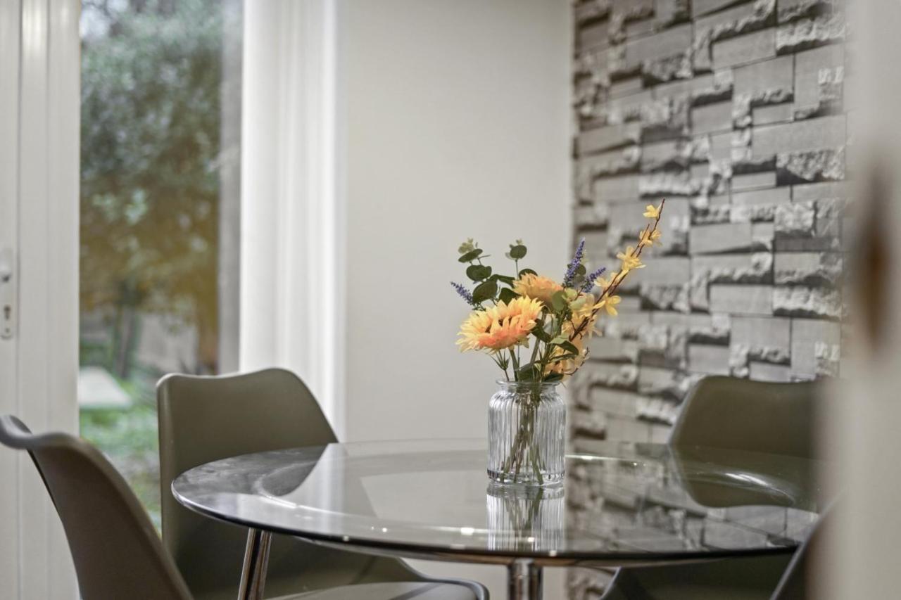 Tayberry Close Contractors & Leisure Apartment By Leecroft Stays Derby Eksteriør billede